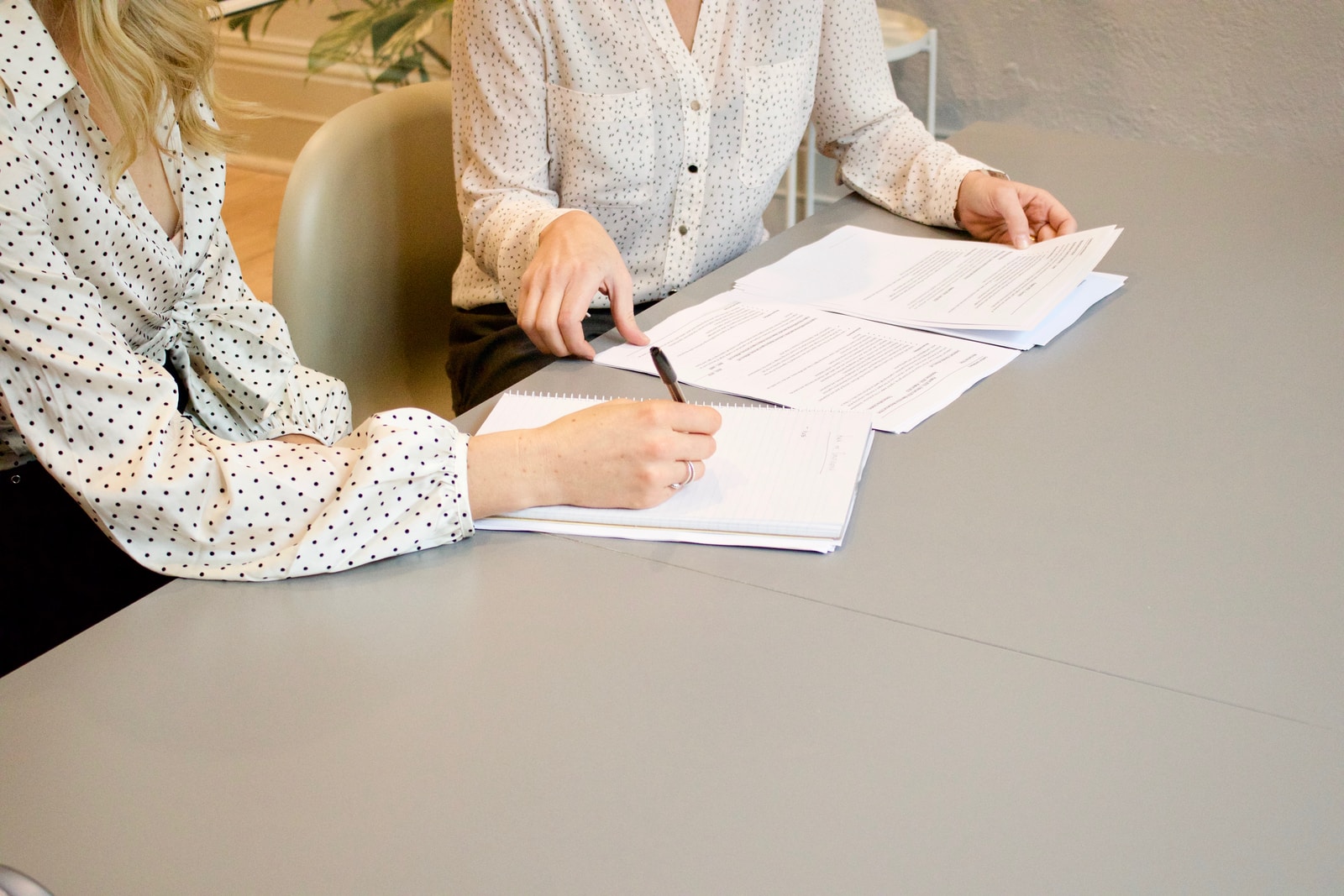 Signature d'un contrat de garantie